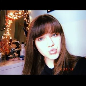 Meet your Posher, Hannah